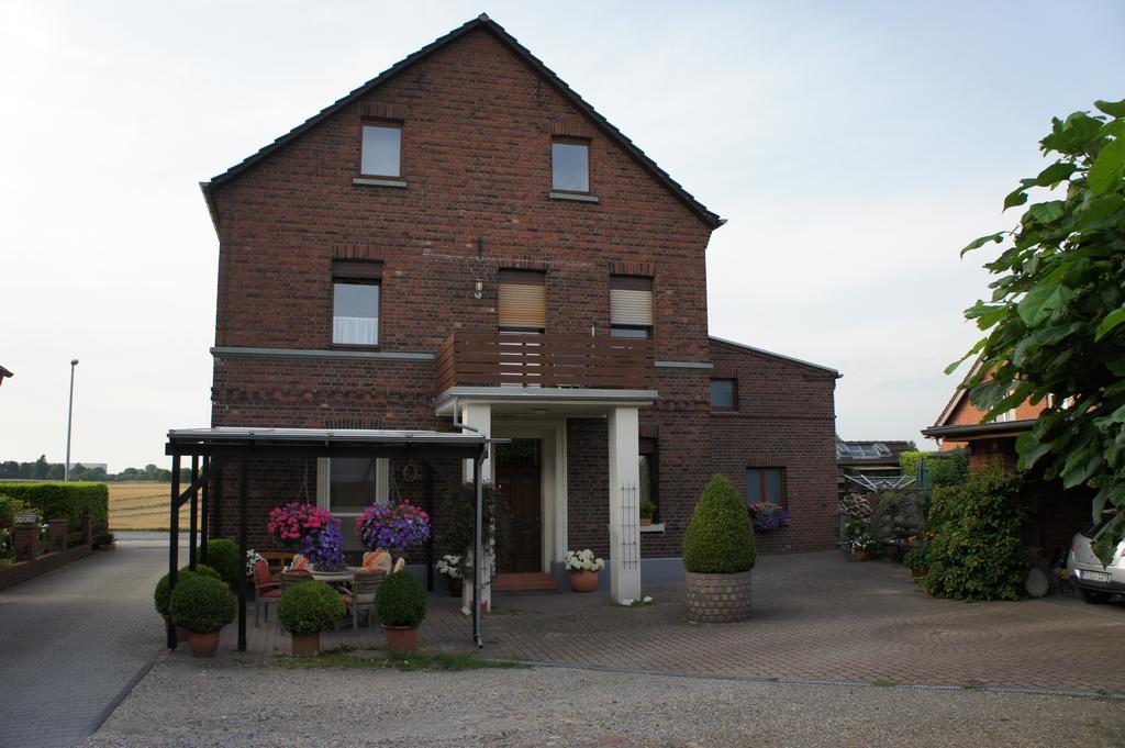 Ferienwohnung Poettershof 크레펠트 객실 사진