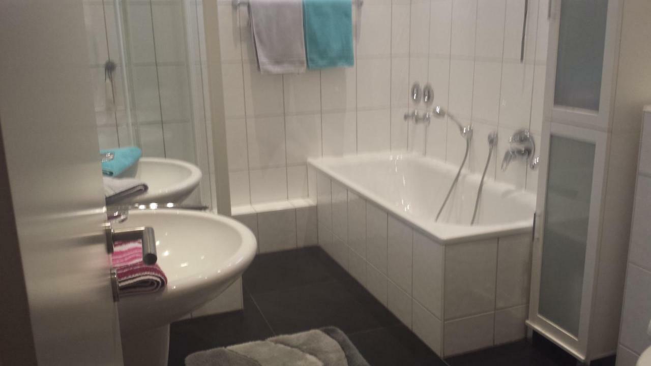 Ferienwohnung Poettershof 크레펠트 외부 사진